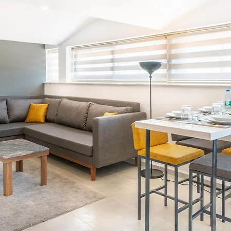 Midpoint Апартаменты *