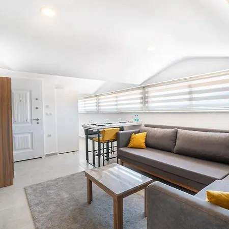 Midpoint Apartment