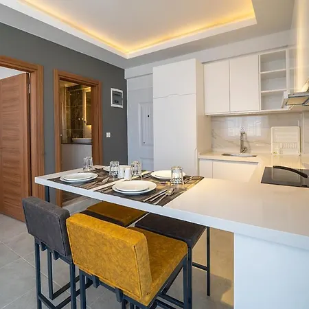 Midpoint Apartment