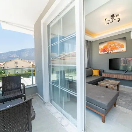 Midpoint Apartment