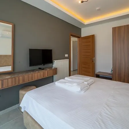 Midpoint Apartment