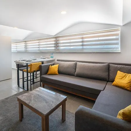 Midpoint Appartement