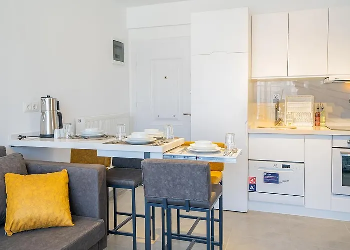 Midpoint * فتحية