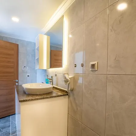 Midpoint Lägenhet Fethiye